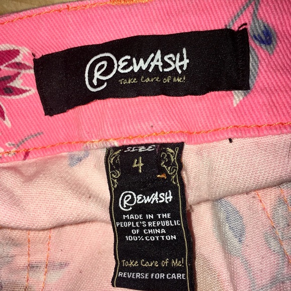 Rewash size 4 shorts - Picture 3 of 3